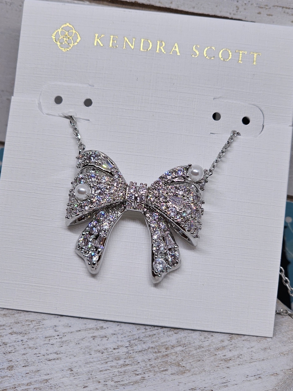 Kendra Scott Krista Bow Short Pendant Necklace in Silver and White Mix